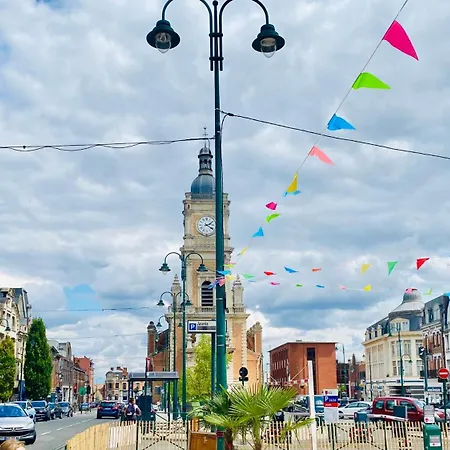 Terrils Jumeaux, Train - Paris Trajet D'environ 1 Heure 10 Minutes *